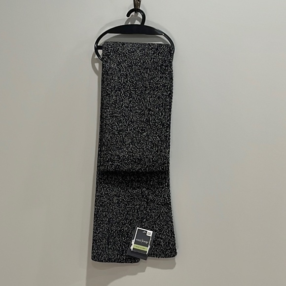 West Loop Unisex Black Speckled Knit Soft Scarf Minimalist Normcore Academia - Picture 4 of 7